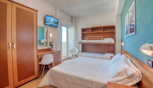 Panoramic Quadruple Room, Balcony, Oceanfront