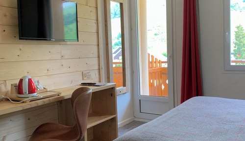Standard Double or Twin Room, 1 Bedroom, Non Smoking, Mountain View