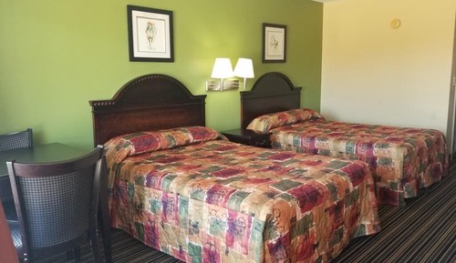 1 King Bed, Non Smoking, Kitchenette