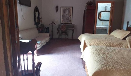 Double Room, 2 Double Beds