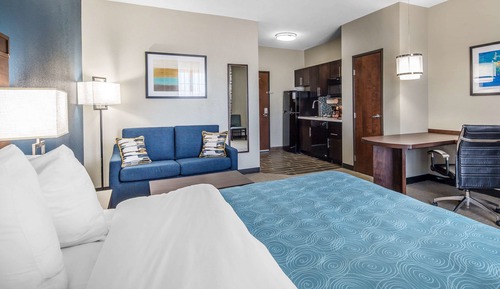 Suite, 1 Queen Bed, Non Smoking