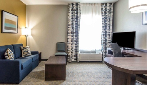 Suite, 1 King Bed with Sofa bed, Accessible, Non Smoking (Upgrade)