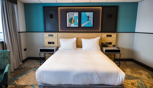 Deluxe Room, 1 Queen Bed