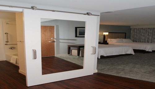 Room, 2 Queen Beds, Accessible, Non Smoking