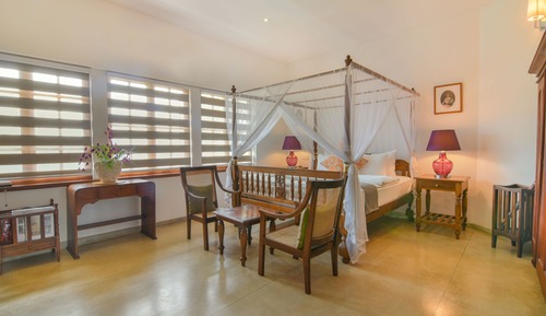 Deluxe Room (Saffron)