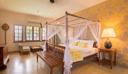 The Vanilla Colonial Suite