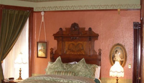 Suite, Private Bathroom (Virginia Mason)