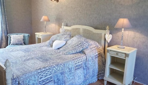 Standard Double Room, Ensuite, Garden View (Gites de France)