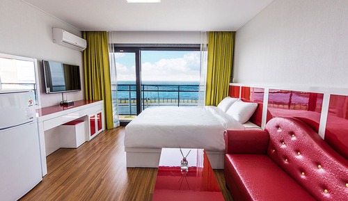 Room A (10py)