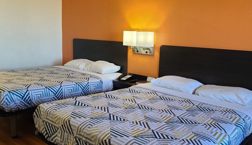 Deluxe Room, 2 Queen Beds, Non Smoking, Refrigerator & Microwave