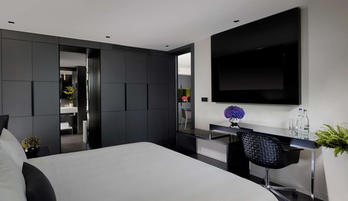 Suite, 1 King Bed (1 Bedroom)