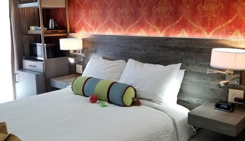 Premium Room, 1 Queen Bed