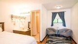 1 King Bed, Hotel Room