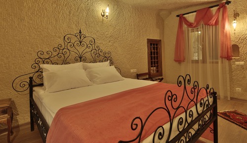 Traditional Suite