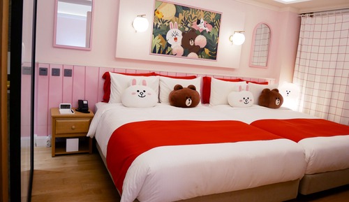Line Friends Cony Suite