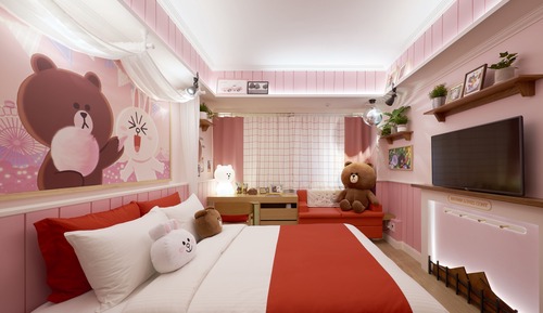 Line Friends Double Room (Brown/Cony not guaranteed)