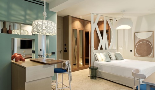 Junior Suite with Private Pool and Extended Terrace