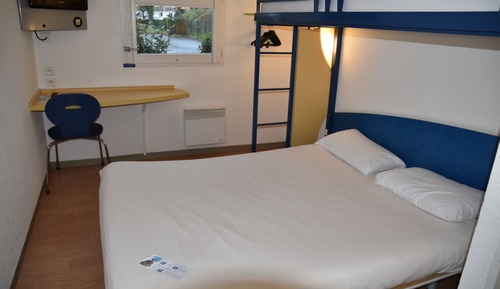 Triple Room, Multiple Beds