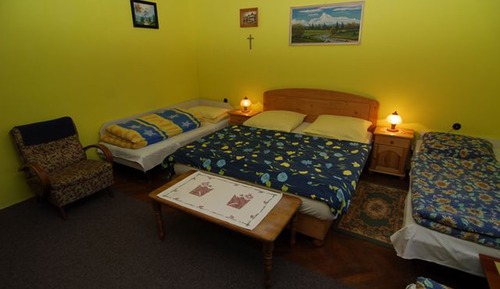 Standard Room (5 beds)