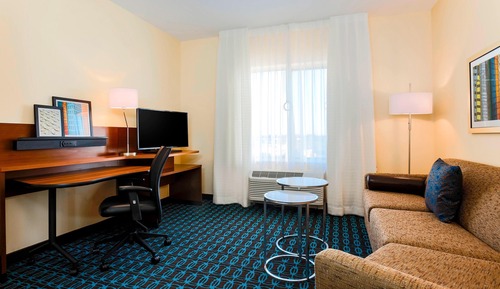 Suite, 1 King Bed with Sofa bed (Mobility/Hearing Access, Roll-In Shwr)