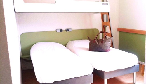 Triple Room, Multiple Beds