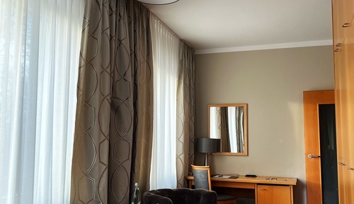 Double Room, 1 Queen Bed