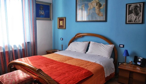 Double Room (Blu)