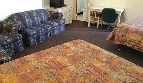 Family Room (2 Queen Beds and 1 Sofa Bed)