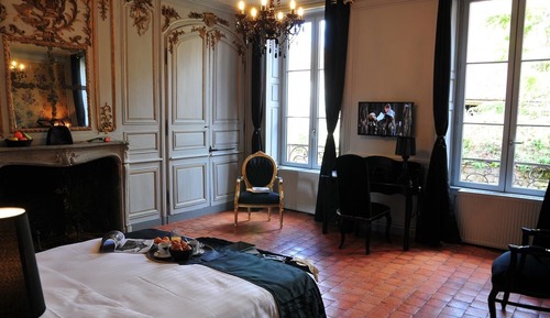 Double Room (Paul Claudel)