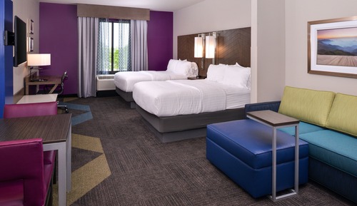 Suite, 2 Queen Beds, Accessible (Accessible Tub)