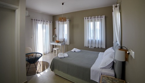 Erato Premium Sea View Room