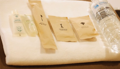 Private room with 6 beds & shared external bathroom