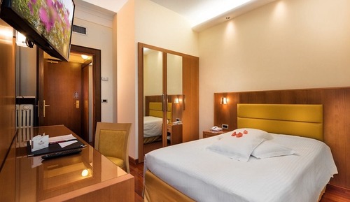 Classic Double or Twin Room