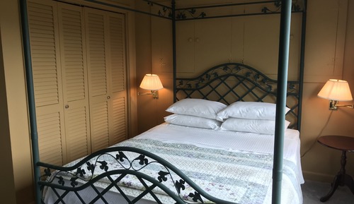 Room 8