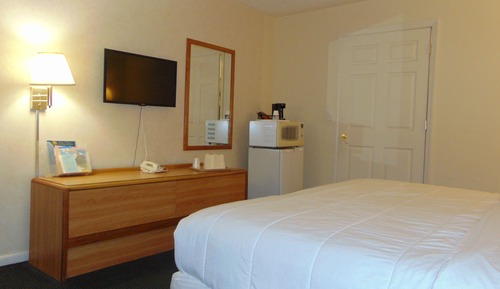 Room, 1 King Bed, Smoking