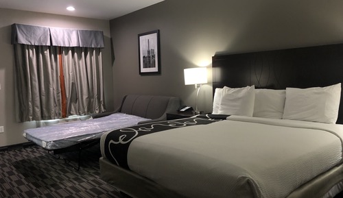 Deluxe Room, 1 King Bed with Sofa bed