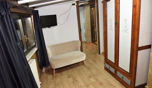 Classic Studio