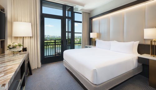 Junior Suite, 1 King Bed, Balcony, River View (Juliet Balcony)