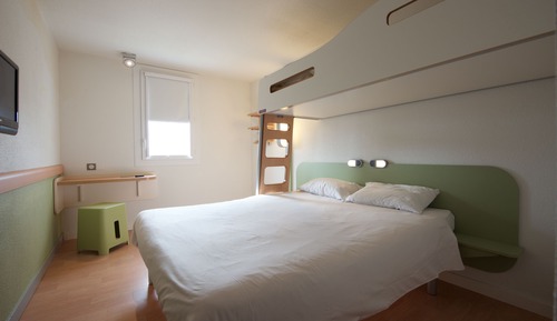 Triple Room, Multiple Beds