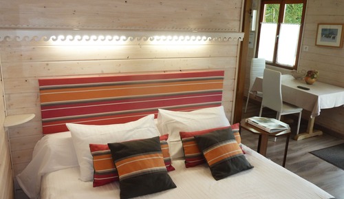 Classic Double Room, Ensuite (gîte LA BERGERIE)