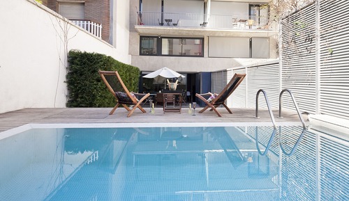 Business Duplex, 3 Bedrooms, Private Pool, Ground Floor