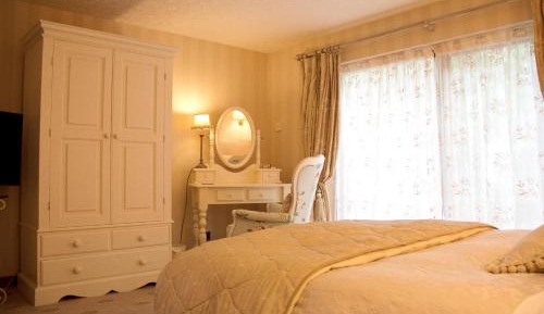 Small Double or Twin Room