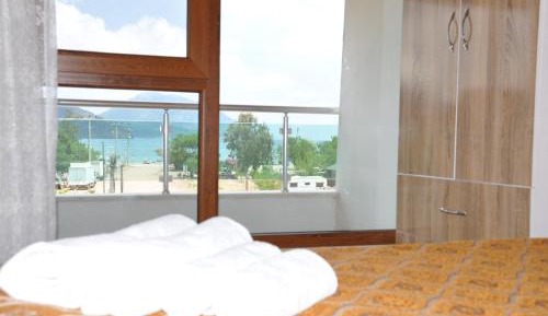 Family Room with Sea View