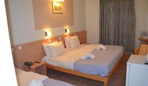 Triple Room with Garden or Sea View