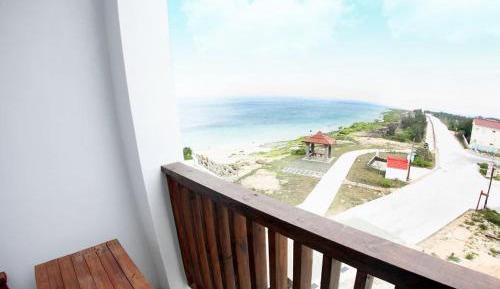 Deluxe Double Room with Balcony and Sea View