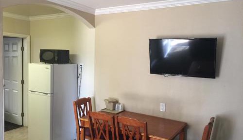 Deluxe Family Suite