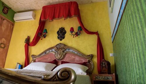Room with Balcony and Sea View