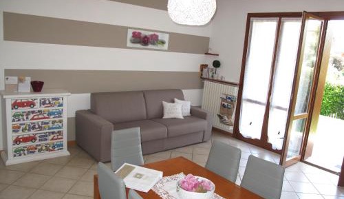 Apartment with Garden View