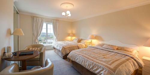 Deluxe Double or Twin Room with Sea View