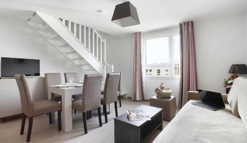 Two-Bedroom Apartment (6 Adults)